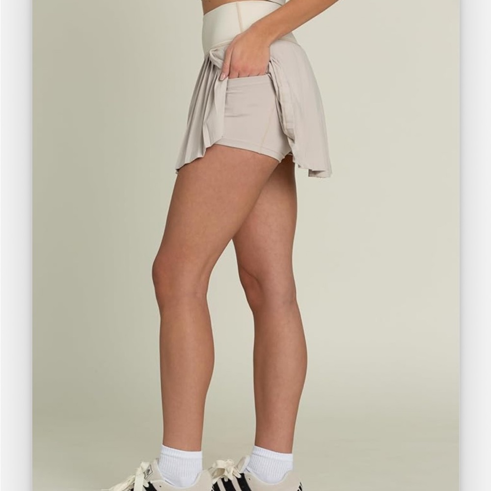 GOLD HINGE // Tiered Pleated Tennis Skirt NWT - Picture 2 of 11